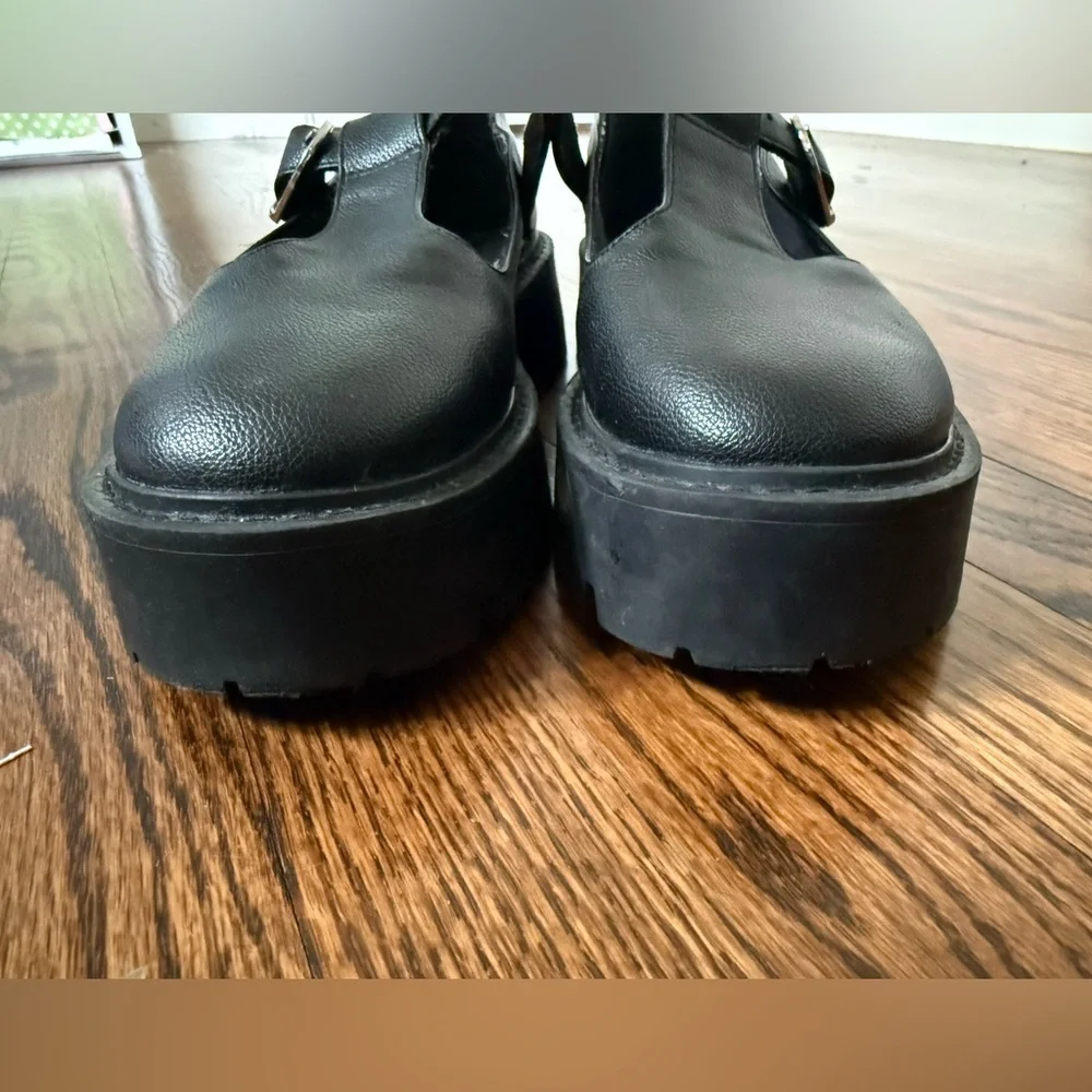 Women’s Mix No. 6 Corah platform Mary Jane shoes in black faux‎ leather size 7.5